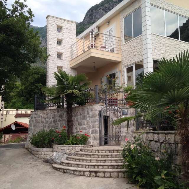 Апартаменты Apartments Risan Рисан-29