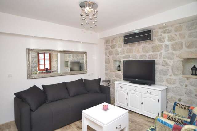 Апартаменты Apartments Risan Рисан-7